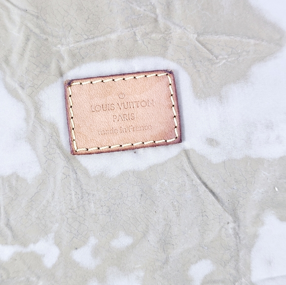 Louis Vuitton Damier Geant Messenger Bag - Picture 5 of 8